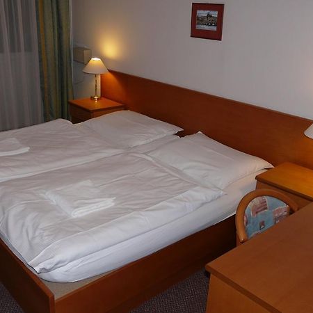 Cmc Residence & Conference Inn Čelákovice 部屋 写真